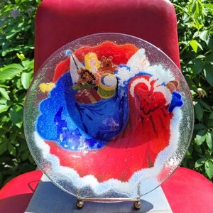 Peggy Karr glass Santa Claus Christmas fused kiln fired art glass bowl